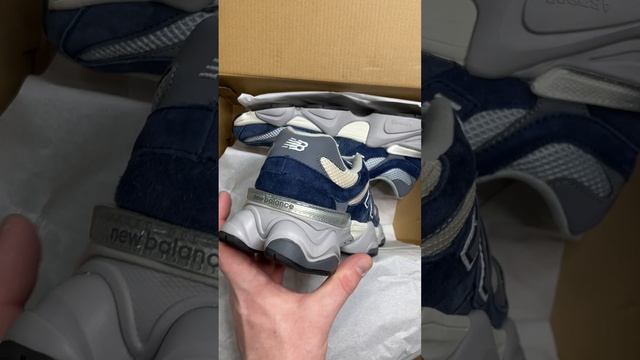 New Balance 9060 (синие) смотреть онлайн
