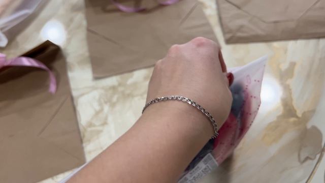 Новый стол в дом ✅🍽️Подарки для близких, заливаю свечи смотреть онлайн