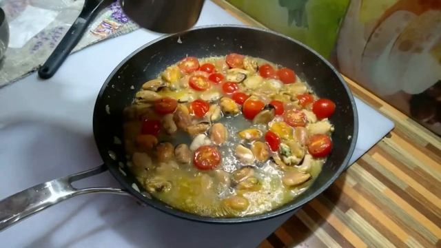 Паста с мидиями смотреть онлайн