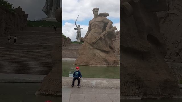 экскурсия на Мамаев курган🔥 Продолжим? часть 3. смотреть онлайн