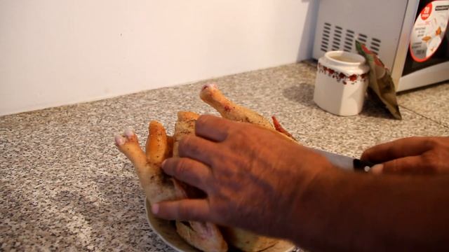 ЭКСПЕРИМЕНТ: СПИЧКИ VS КУРИЦА смотреть онлайн