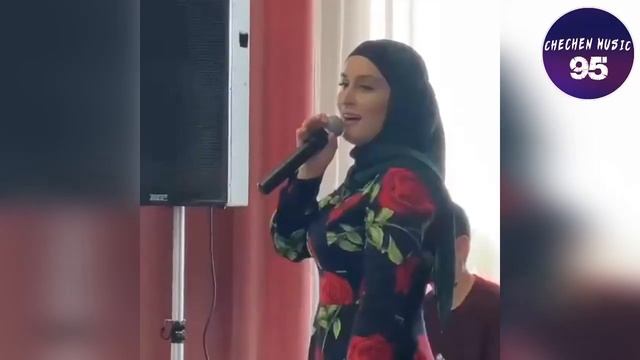 Как Она Красиво Поет Цалууш Хьоьха Дог Дилла🤩🤩 смотреть онлайн