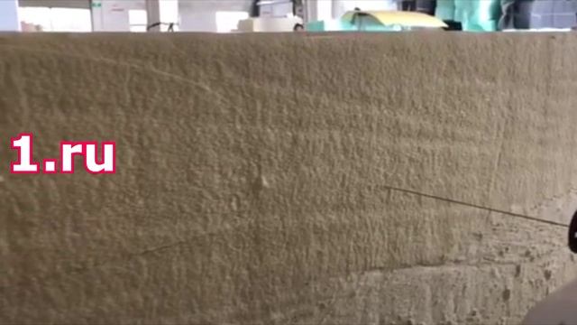 Станок для резки поролона с осциллирующим лезвием. смотреть онлайн