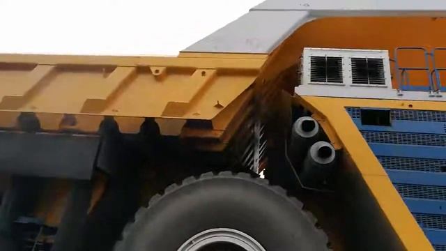 Демонстрация 450 тонного  БЕЛАЗа