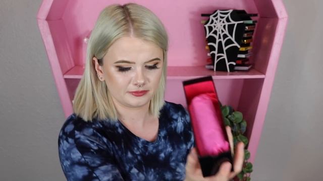 LOOK FANTASTIC BEAUTY ADVENT CALENDAR UNBOXING 2020 | Vanessa Lopez смотреть онлайн