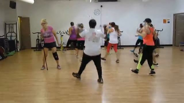 MC Hammer Can't Touch This - 90's Dance Fitness Routine (Choreo by Susan) смотреть онлайн