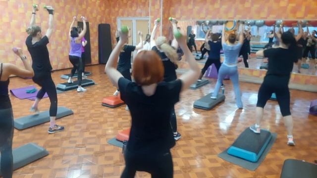 ИНТЕРВАЛЬНАЯ ТРЕНИРОВКА / INTERVAL TRAINING / ГРУППОВАЯ ТРЕНИРОВКА / ФИТНЕС ДОМА смотреть онлайн