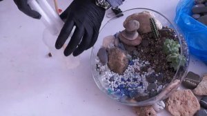 Имитация озера и водопада в флорариуме