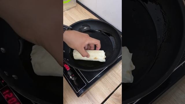 Сосиски в лаваше ) ну очень вкусно 🤤 смотреть онлайн