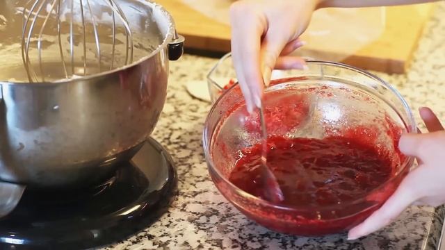 Triple Layer Pomegranate Mousse Dessert смотреть онлайн