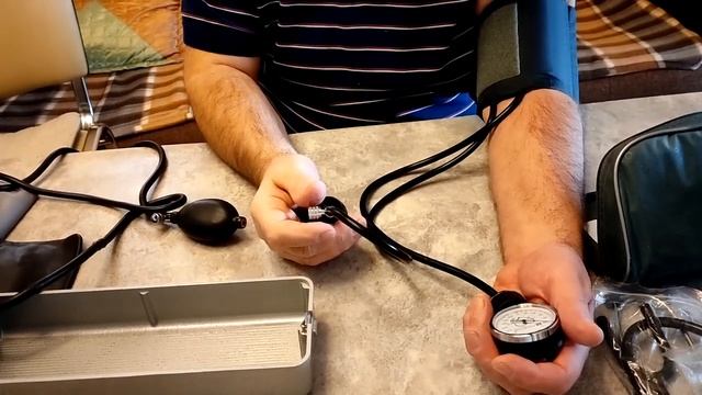 Тонометр механический Адьютор и ртутный Ямасу смотреть онлайн