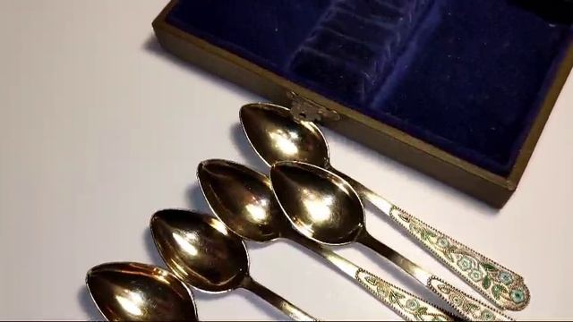 Серебряные чайные ложки с перегородчатой эмалью СССР винтаж смотреть онлайн