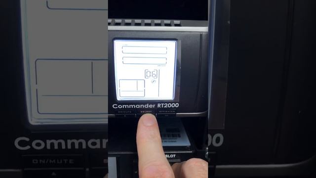 How to configure Commander RT2000 for one external battery bank (PSRTBB8) смотреть онлайн