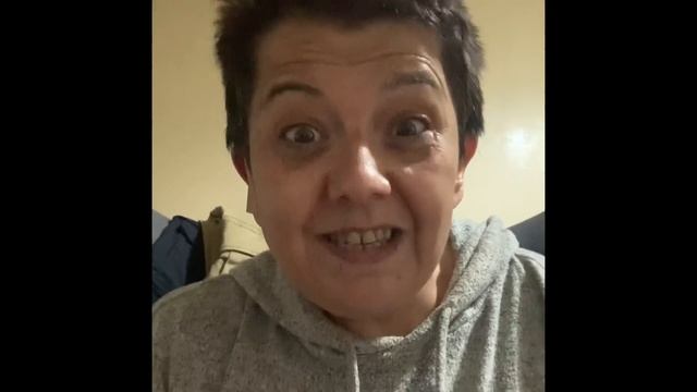 Charlotte Tilbury NEW Super Radiance Resurfacing Facial Exfoliant смотреть онлайн