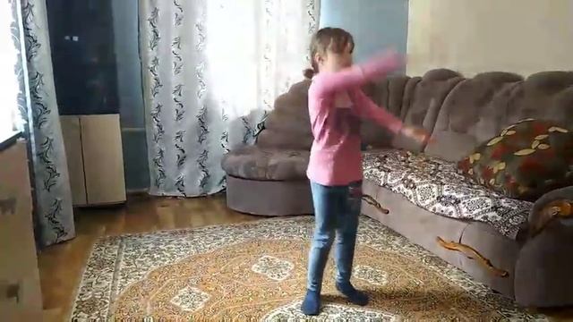 Танцевальная студия «Импульс» клуб «Электрон» младшая группа. смотреть онлайн