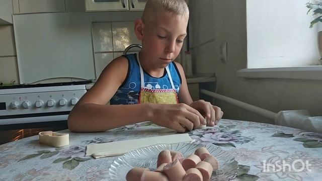 Недетская кухня с Иваном - Сосиска в тесте "Цветок" смотреть онлайн