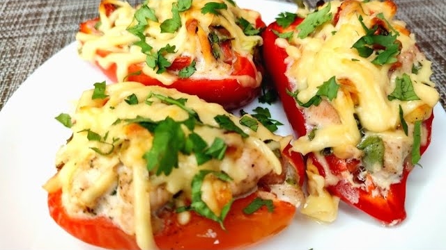 Очень вкусные фаршированные перцы запечённые в духовке. смотреть онлайн