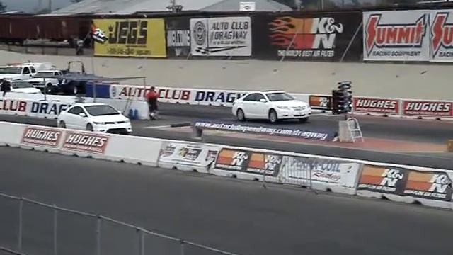 CA Speedway 5-2-09 Civic R18 vs Camry смотреть онлайн
