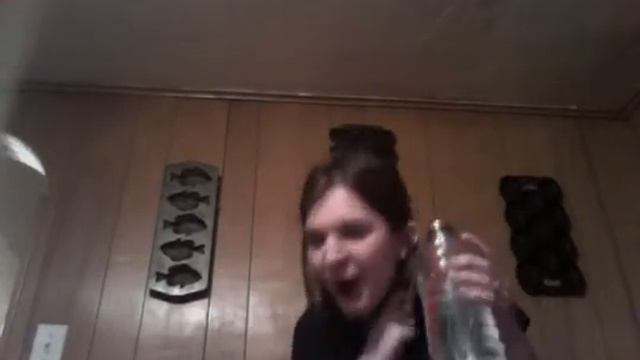 Lisa's cinnamon challenge FAIL смотреть онлайн