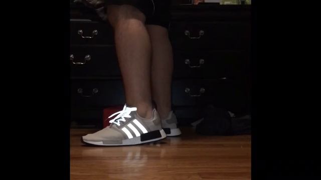 Adidas NMD R1 Tan/Cream/Black смотреть онлайн