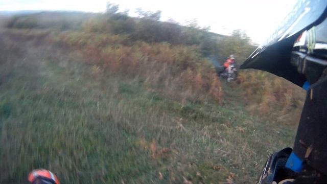 Honda CRF250 Vs Honda CR250 [RAW Video] - Pure Engine Sound