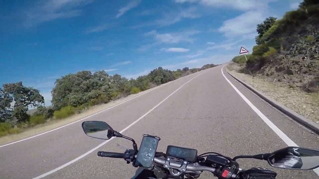 MOTOVLOG HONDA CB650R ( METZELER M7RR) смотреть онлайн