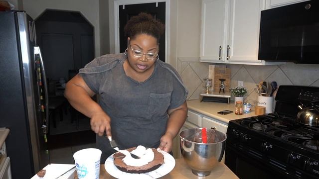 Snicker Cake: TatyanasEverydayFood смотреть онлайн
