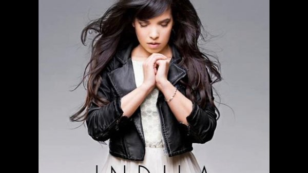 Indila   Tourner dans le vide