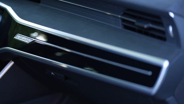 2025 AUDI RS6 Avant  GT | Interior Design Details