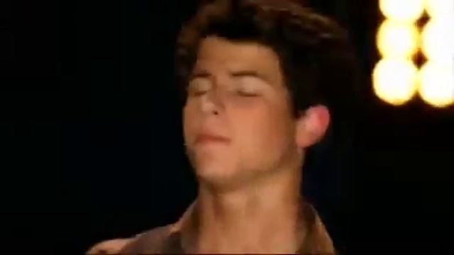 Jonas Brothers,Miley Cyrus,Selena Gomez E Demi Lovato Send It On Official Music