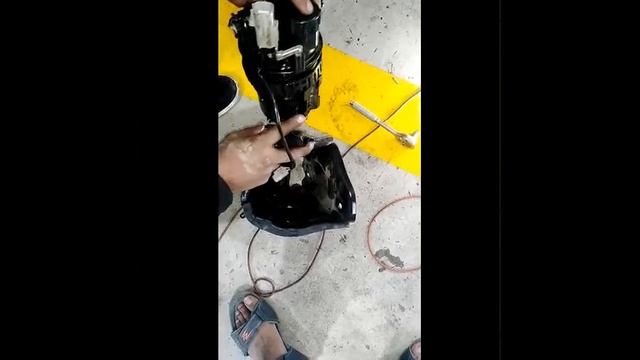Toyota Hiroof EFI 2021.Diesel filter location.And how can replace filter easily step by step. ✈️👌👌👌 смотреть онлайн