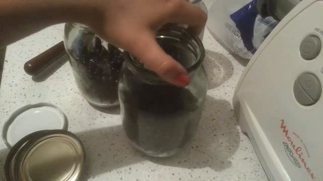 Qara Qarağat Kompotunun Hazirlanmasi (Frenküzümü Kompostosu) ( Компот Из Черной Смородины) смотреть онлайн