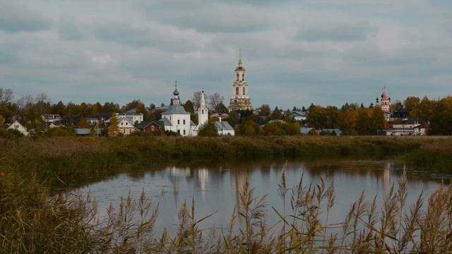 "ГРУСТНАЯ ЛЕДИ ОСЕНЬ"... (Фото Ольги Токаревой (Москва), музыка Людовика Эйнауди) смотреть онлайн
