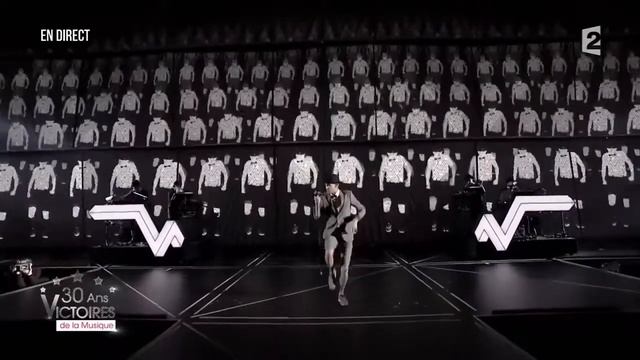 Stromae – « Carmen » Victoires de la Musique 2015 смотреть онлайн