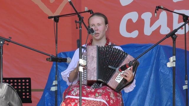 Горбунова София.  Комарики, мушки дробненькие.