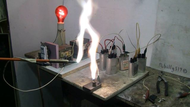 High Voltage - Two MOTs And Some Capacitors смотреть онлайн