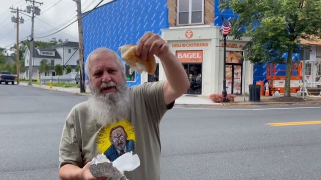 BAGEL TAWK: Bagel Cafe in Bay Shore, NY смотреть онлайн