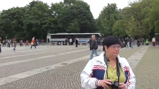 По- пиву!" Георг четвертый" Берлин.