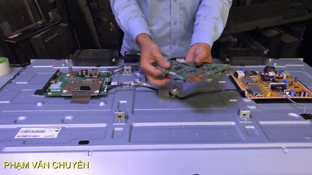 LED TV Panel Repair [ NEW Video 2020 ] LG 49" LED (model 49UH610T) Screen Fault смотреть онлайн