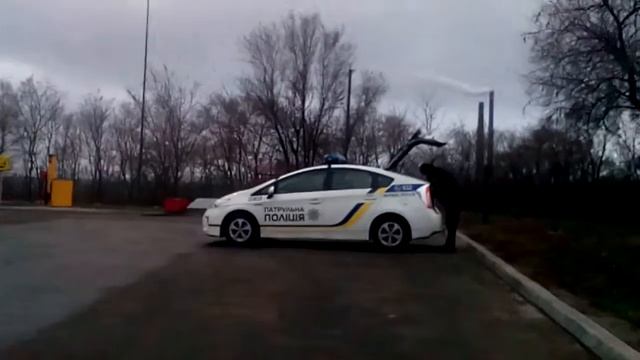 Кривой Рог Тойота Приус Патрульной Полиции Кривого Рога. смотреть онлайн