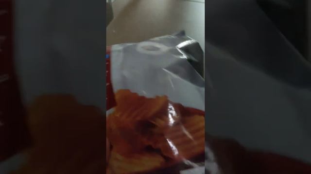 Assorted Chips ( Ruffles original, nachos,m&s food ) смотреть онлайн