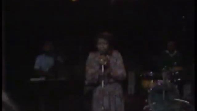 Crazy Esther Phillips смотреть онлайн
