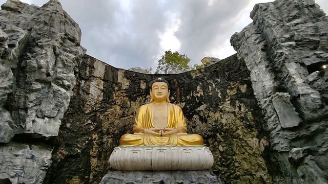 Indian music. Music for relaxation. Music for massage. Beautiful places of India.Aimoovie