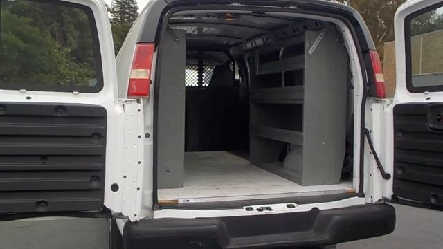 2003 GMC Savana 3500 Cargo Van #061 смотреть онлайн