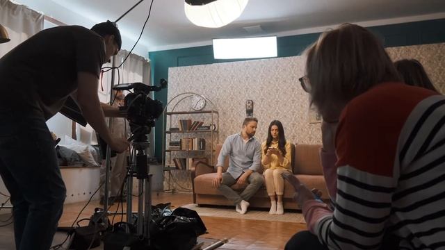 Бекстейдж со съемок нашей рекламы. Как снимается 24 секунды ролика весь день. смотреть онлайн