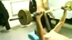 Нереальный качек. Федя, шпингалеты лопнули.