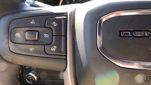 2021 GMC Yukon Denali EcoTec3 6.2L V8 4D SUV 10-Speed Automatic with Overdrive Satin Steel Metallic смотреть онлайн