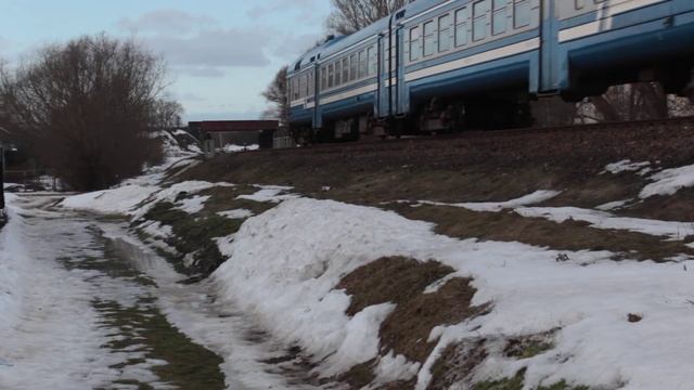 Дизель-поезд МДП-002/010 близ станции Лида,перегон Лида-Гуды. смотреть онлайн