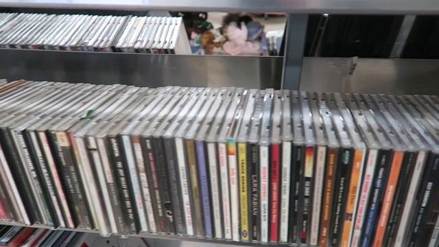 Thrifting at BIGGEST Thrift Store in Connecticut! | Stuff to Sell on Ebay and Amazon FBA смотреть онлайн