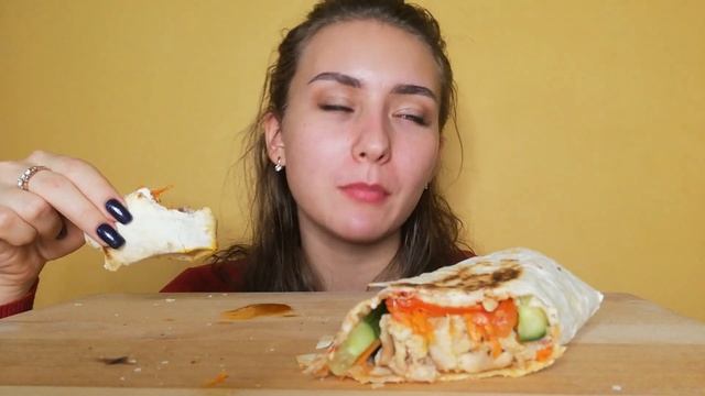 МУКБАНГ | ШАУРМА | Что с моим зубом? | не АСМР #мукбанг смотреть онлайн